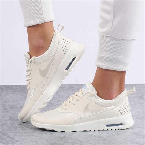 dames hoge sneakers nike|nike air max dames.